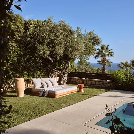 Cielo - An Authentic Mediterranean Living Villa