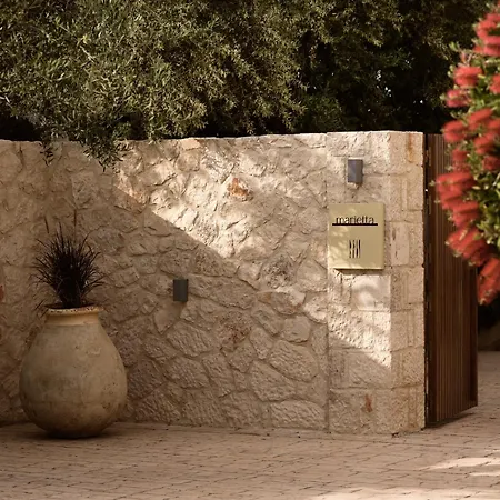 Villa Cielo - An Authentic Mediterranean Living